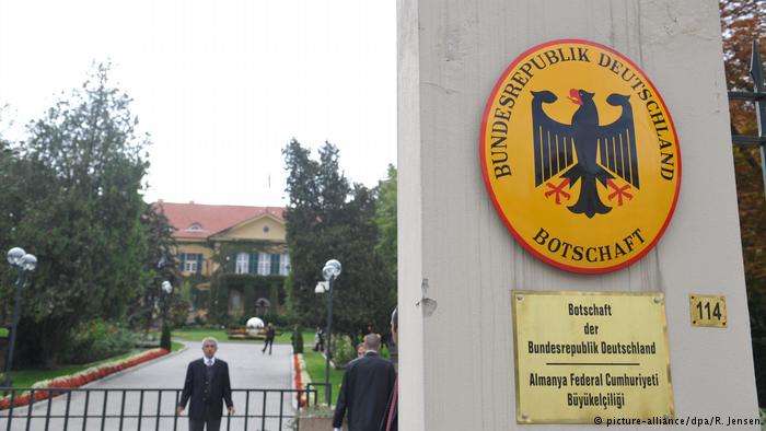 Several Turkish diplomats apply for asylum in Germany